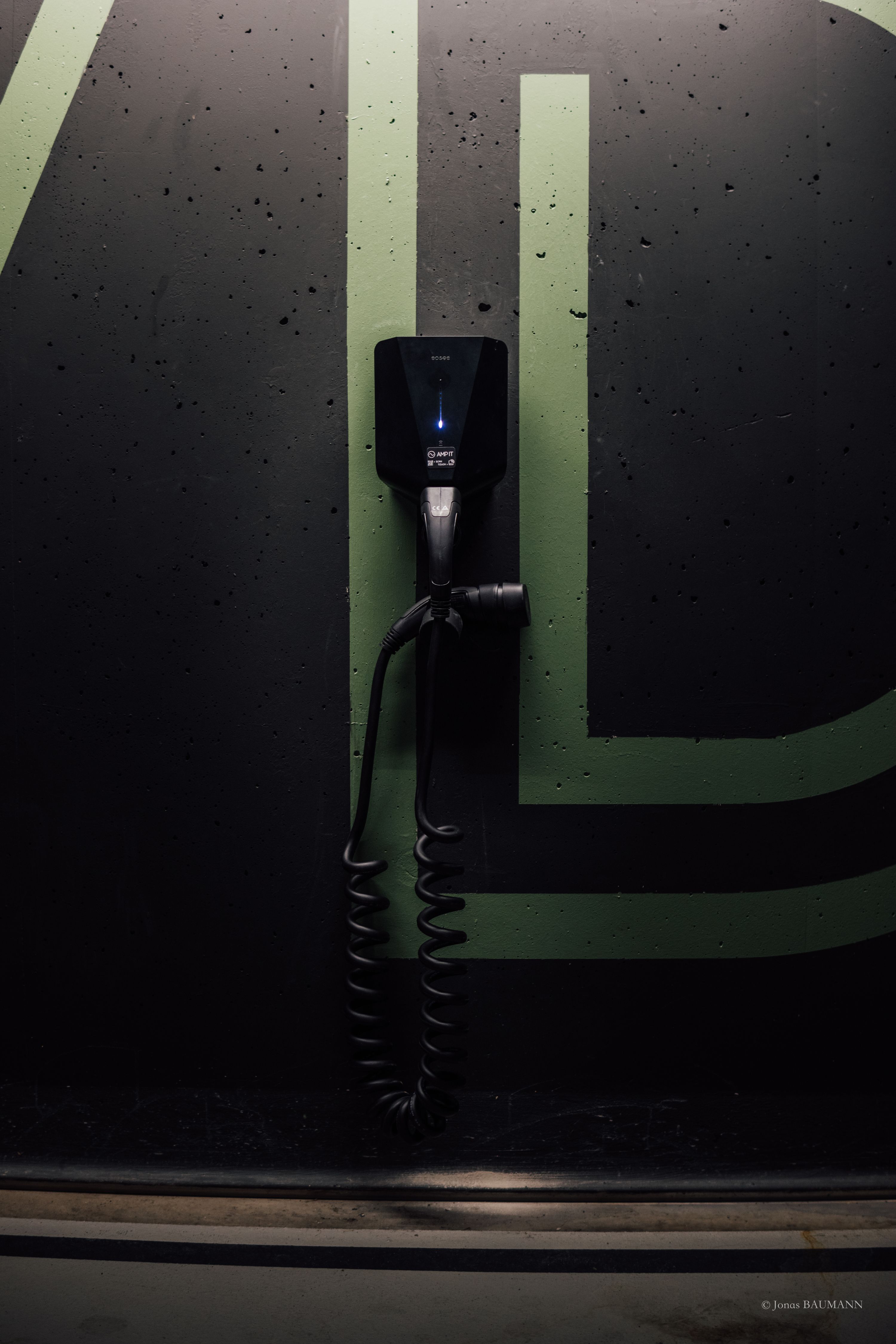 Individual charging stations