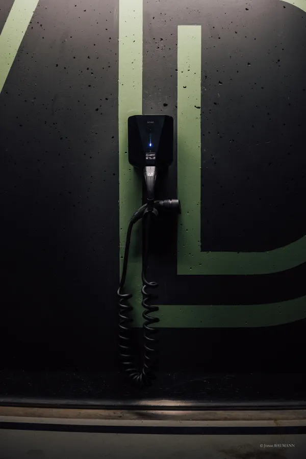 Individual charging stations